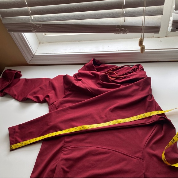 Arc'teryx Varana Shirt Woman Large Maroon Long Sleeve Cowl Neck Pockets Gorpcore - Picture 11 of 13